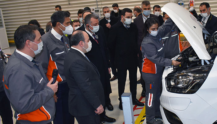 Bakan Varank-Ford Otosan Fabrikası'nda