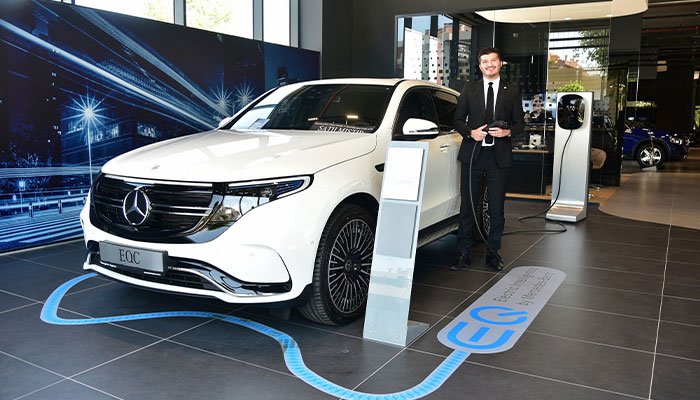 Mercedes-Benz Mengerler Egemer’den yeni showroom 4 Mercedes Benz Yetkili Satis ve Servis Bayi Mengerler Egemer