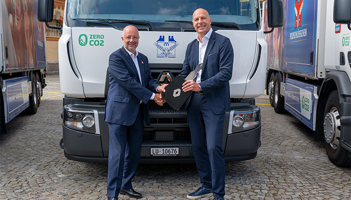 Renault Trucks'tan 20 adet elektrikli kamyon teslimatı