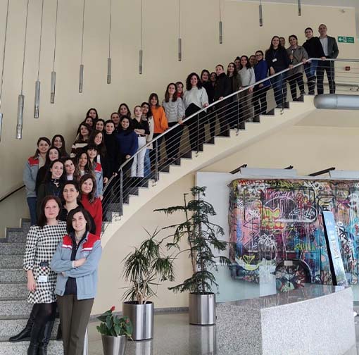 karsan kadin calisan