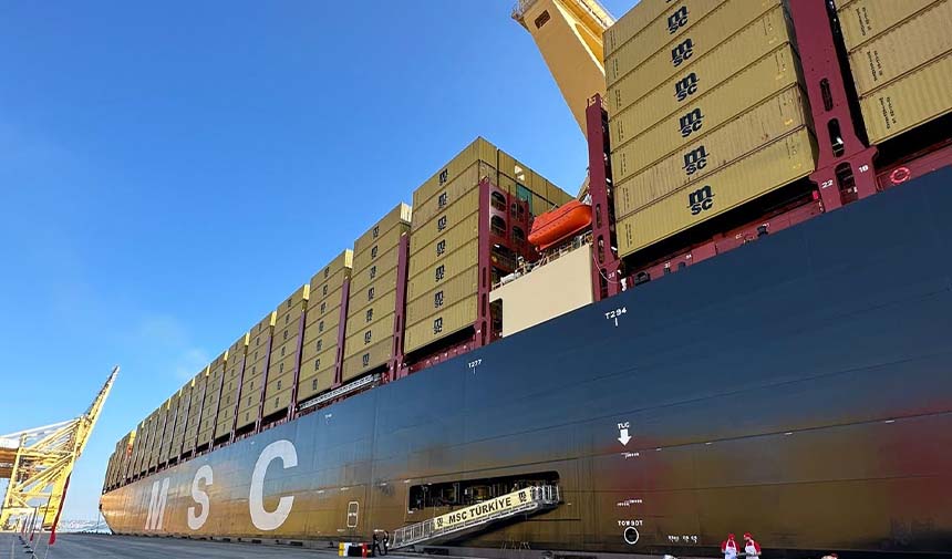 Dünyanın en büyük konteyner gemisine "MSC TÜRKİYE" adı verildi