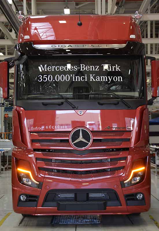 Mercedes-Benz Türk, 350 bininci kamyonunu üretti