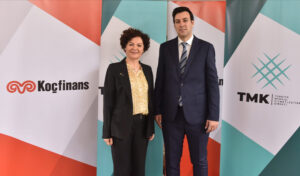 Koçfinans'tan taşıt kredilerine dayalı gerçekleştirilen ilk VDMK ihracı