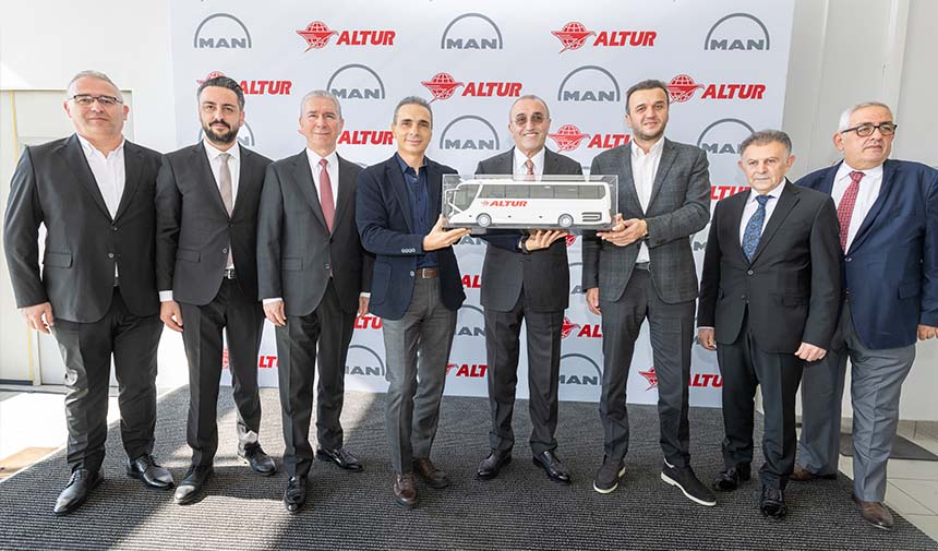 MAN'dan 2024’ün ilk büyük teslimatı ALTUR’a yapıldı 2 Man Lions Coach Teslimati Gazete Lojistik