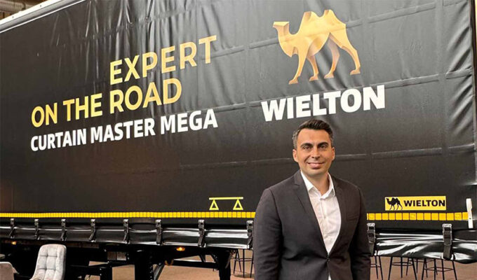 Dogus Otomotiv Wielton Satis ve Satis Sonrasi Hizmetler Muduru Ozan Akbal IAA Transportation 2024 Fuarinda