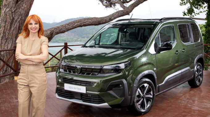 Peugeot Türkiye, Rifter modeliyle hafif ticari araçta segment lideri!