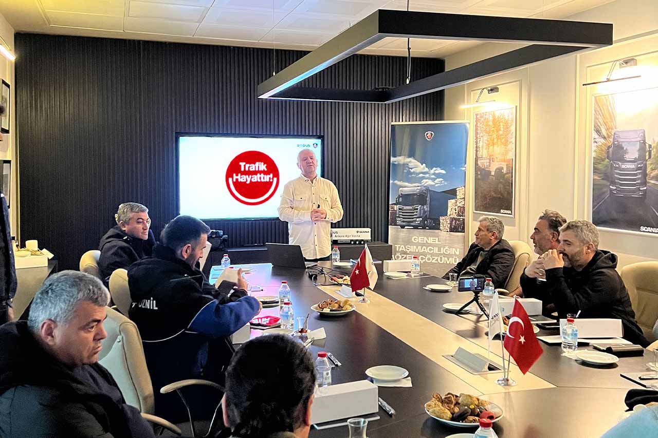 Scania kullanıcıları için güvenli sürüş teknikleri eğitimi