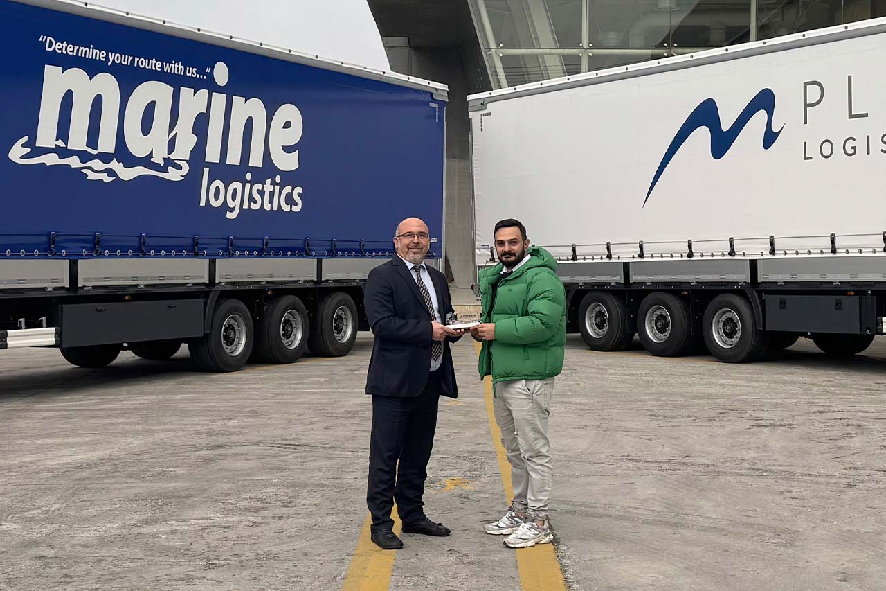Tırsan treyler, Marine Lojistik'e Çift Katlı treyler teslimatı