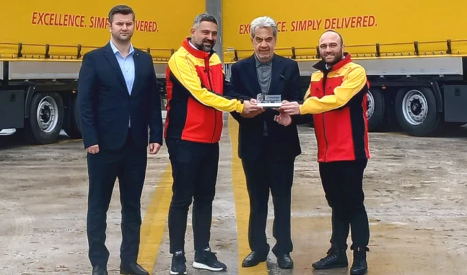 Gökdeniz Taşımacılık DHL taşımaları için 12 yeni Tırsan treyleri filosuna kattı