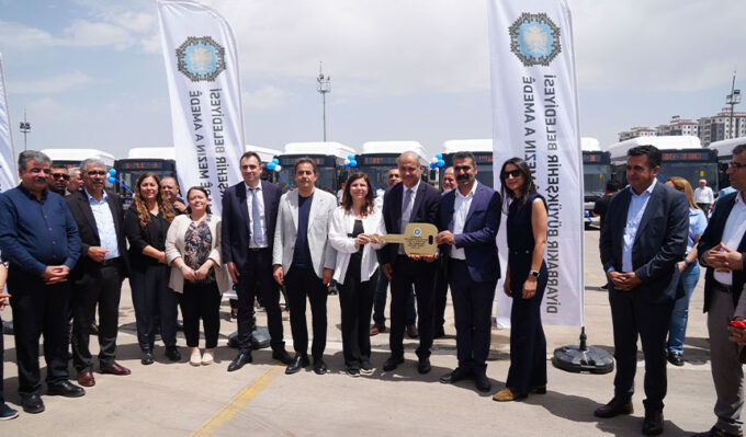 Diyarbakir belediyesi CNG otobus