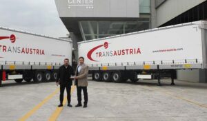 Trans-Avusturya’ya Tren Yüklemeli 20 Adet TIRSAN 38 trans austria tirsan
