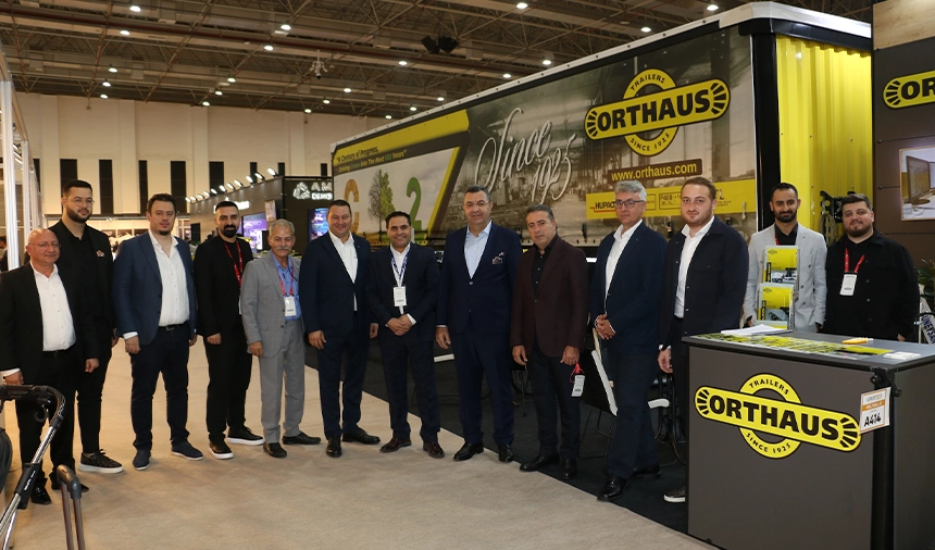 TREDER uyeleri LOGISTECH Fuarinda Orthaus treyler standi