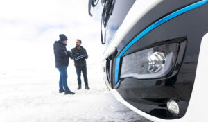 Man Lions Coach E winter test 5