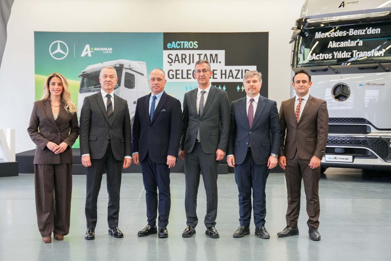 Akcan Holding’e Mercedes-Benz eActros 600 ve eActros 300 Teslimatı 3 e Actros Akcan Holding teslimati
