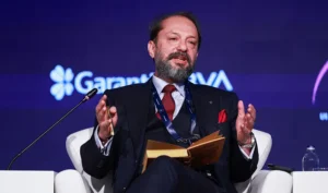 TED Üniversitesi Öğretim Üyesi Prof. Dr. Ahmet Kasım Han