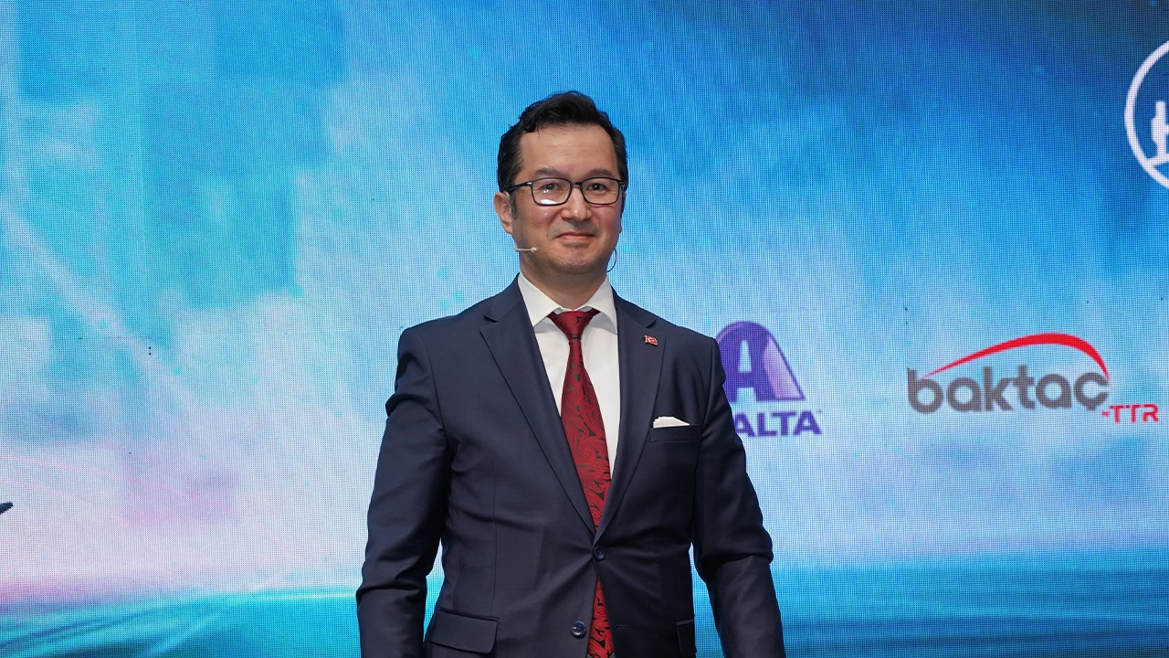 600'e yakın katılımla rekor kıran 8. Ağır Vasıta ve Treyler Zirvesi'nde Neler Oldu? 19 Y. Giray Yuksel UHDGM Genel Mudur Yardimcisi