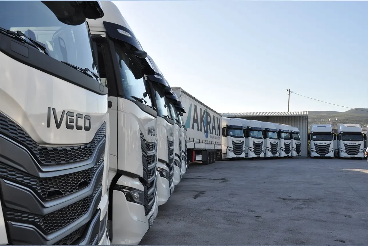 Haser Motorlu Taşıtlar'dan Akran Lojistik'e 60 Adet IVECO S-WAY Çekici 3 Akran Lojistike 60 Adet IVECO S WAY Cekici