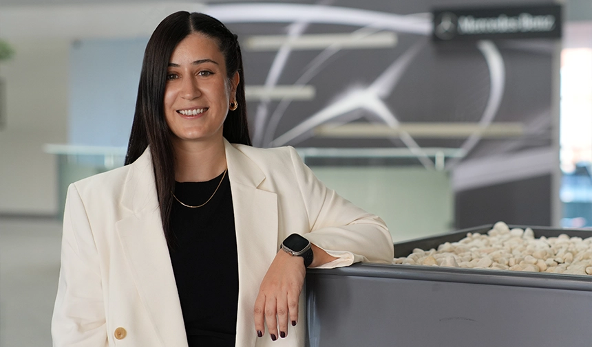 Mercedes-Benz Türk’te İletişim Fonksiyonları Tek Çatı Altında Güçleniyor 3 Selen Uludogan