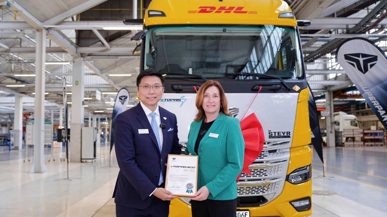 Avrupa'da üretilen ilk Çinli elektrikli çekici eTopas 600 DHL filosuna girdi 3 Cinli elektrikli cekici eTopas 600